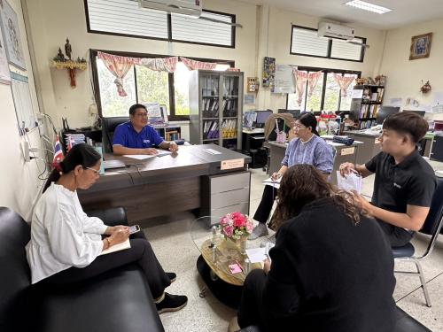 สำนักงานพัฒนาชุมชนอำเภอเพ็ญ ประชุมสำนักงานฯ เพื่อวางแผนการทำงานใน 2 เดือนของไตรมาสสุดท้าย